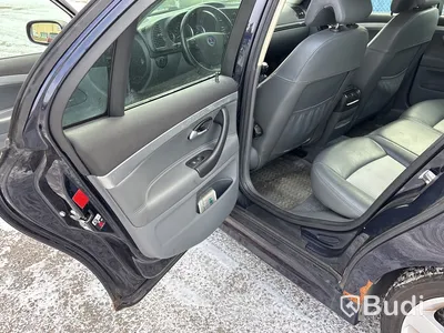 Saab 9-3 Vector SportSedan | 23757 mil | 2003 | Reparationsobjekt