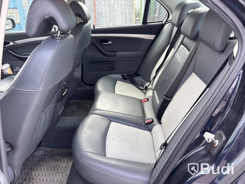 Saab 9-3 Vector SportSedan | 23757 mil | 2003 | Reparationsobjekt