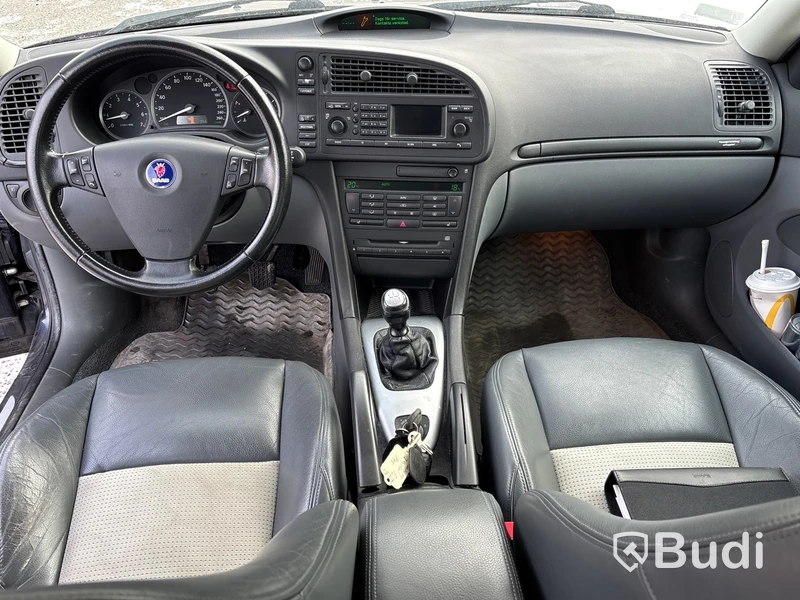 Saab 9-3 Vector SportSedan | 23757 mil | 2003 | Reparationsobjekt