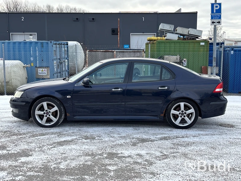 Saab 9-3 Vector SportSedan | 23757 mil | 2003 | Reparationsobjekt