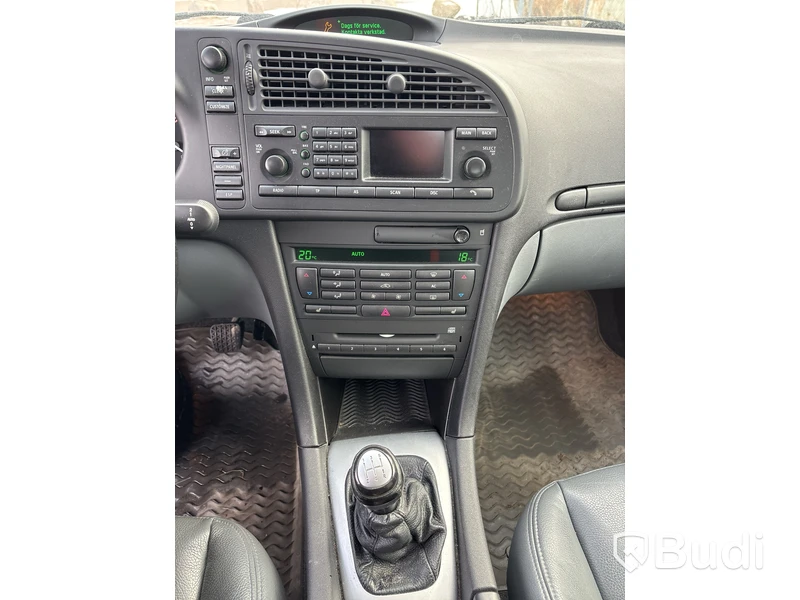 Saab 9-3 Vector SportSedan | 23757 mil | 2003 | Reparationsobjekt