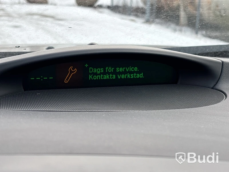 Saab 9-3 Vector SportSedan | 23757 mil | 2003 | Reparationsobjekt