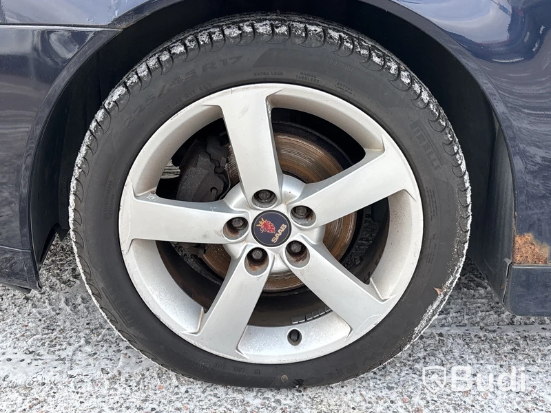 Saab 9-3 Vector SportSedan | 23757 mil | 2003 | Reparationsobjekt