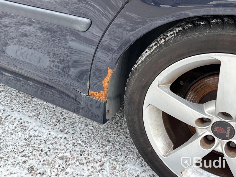 Saab 9-3 Vector SportSedan | 23757 mil | 2003 | Reparationsobjekt