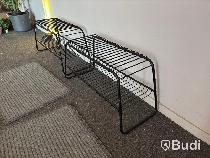2 shoe racks