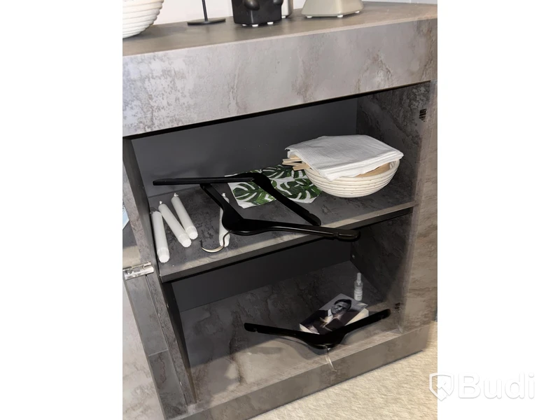 Chest of drawers incl. contents