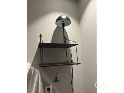 2 benches, incl. 3 shelves, a lamp, hooks and rugs