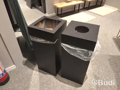 2 Wastebaskets