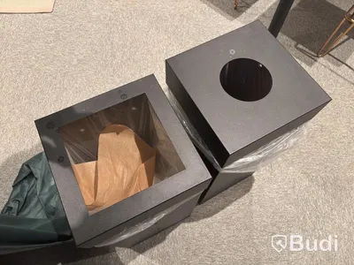 2 Wastebaskets