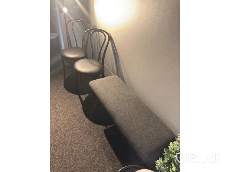 Bench, 2 chairs and assorted furnishings