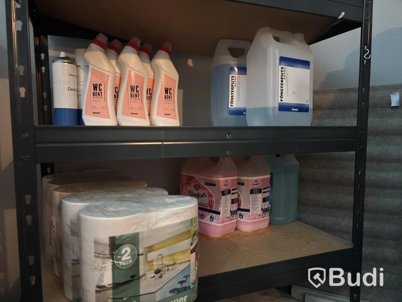 Lot of assorted cleaning supplies, incl. warehouse shelving and cabinets