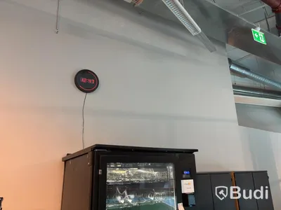 Clock, wall-mounted
