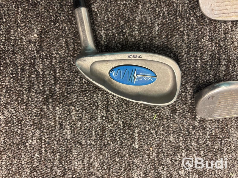 8 st. Golfklubbor Cleveland