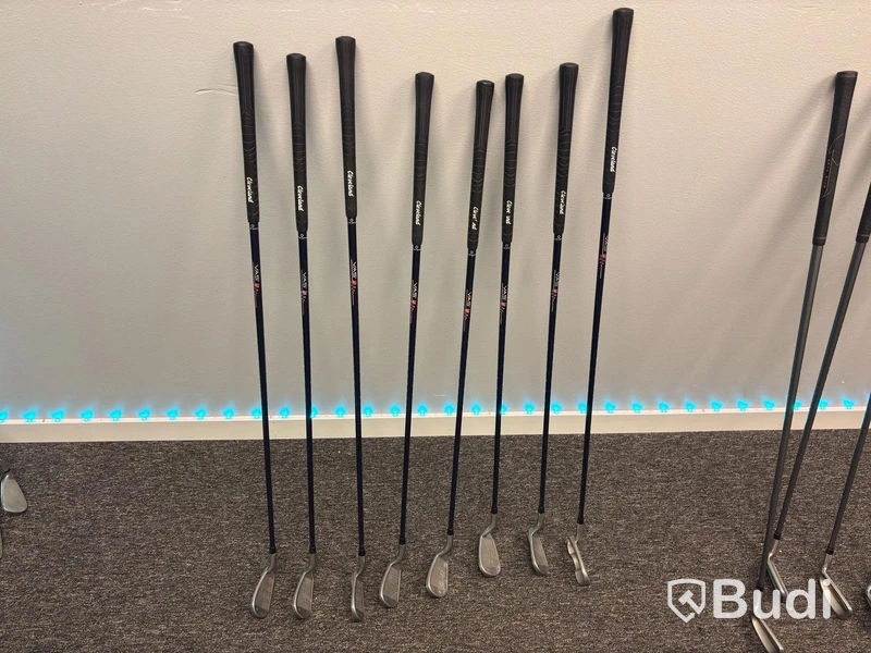 8 st. Golfklubbor Cleveland
