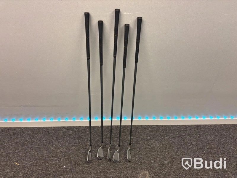 5 st. Golklubbor Titleist