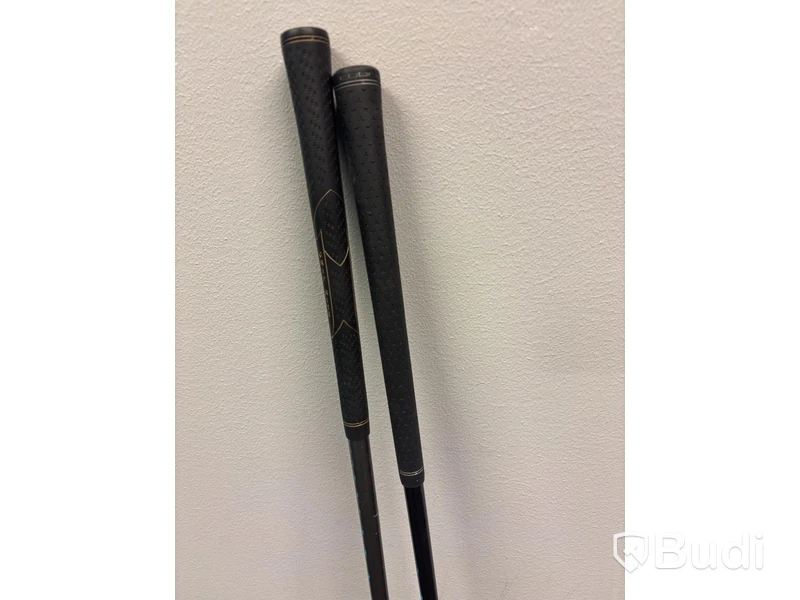 2 st. Golfklubbor Titleist och Cobra