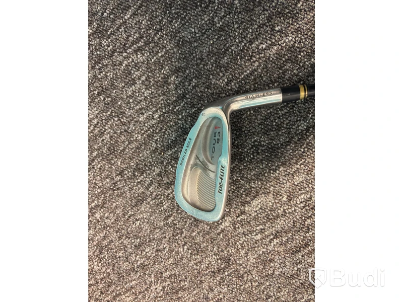 Lot of Top Elite golf clubs
