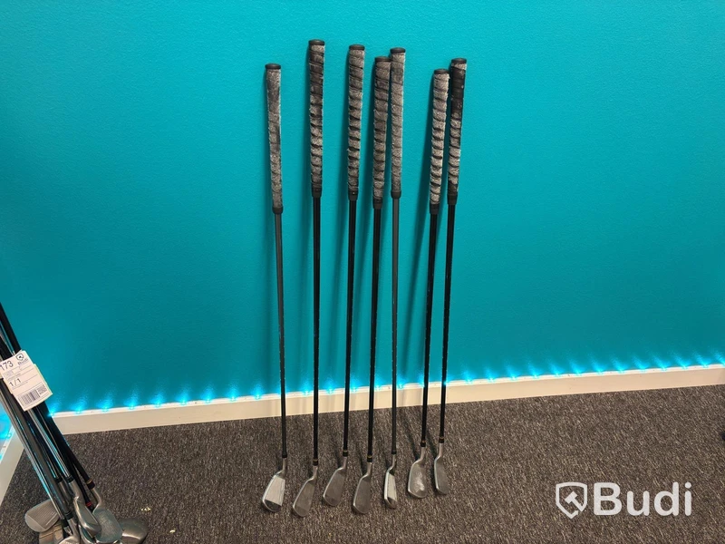 Lot of Top Elite golf clubs
