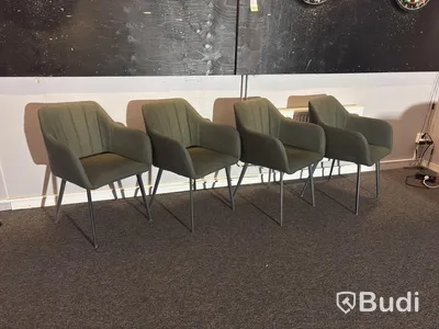 Set of 4 Chairs