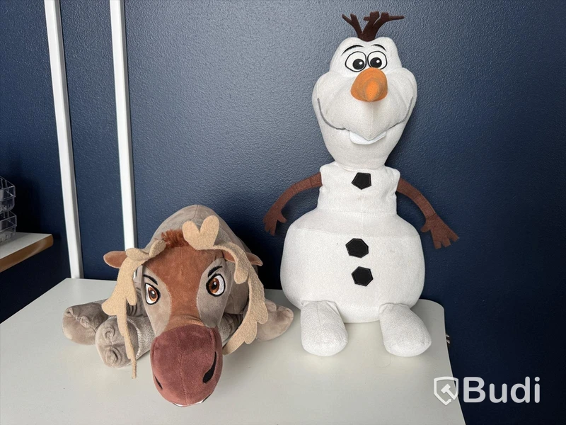 Dekorationsfigurer - tomte, snögubbe, häst, skellet