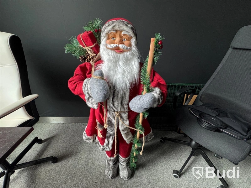 Dekorationsfigurer - tomte, snögubbe, häst, skellet