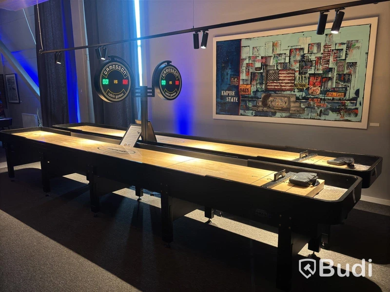 Gamesson Table Games Shuffleboard, left