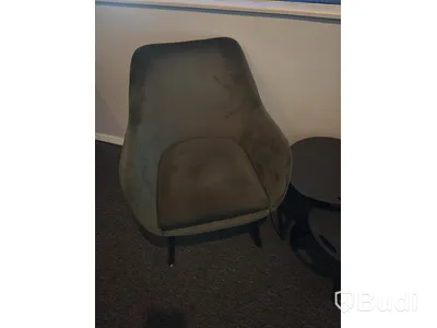 2 armchairs incl. coffee table