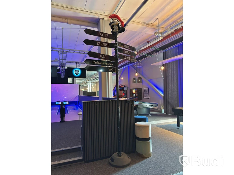 Sign/Directional Sign