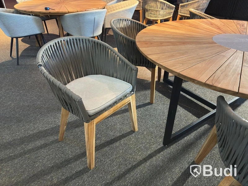 Bord Hillerstorp inkl. 6 st. stolar Hillerstorp