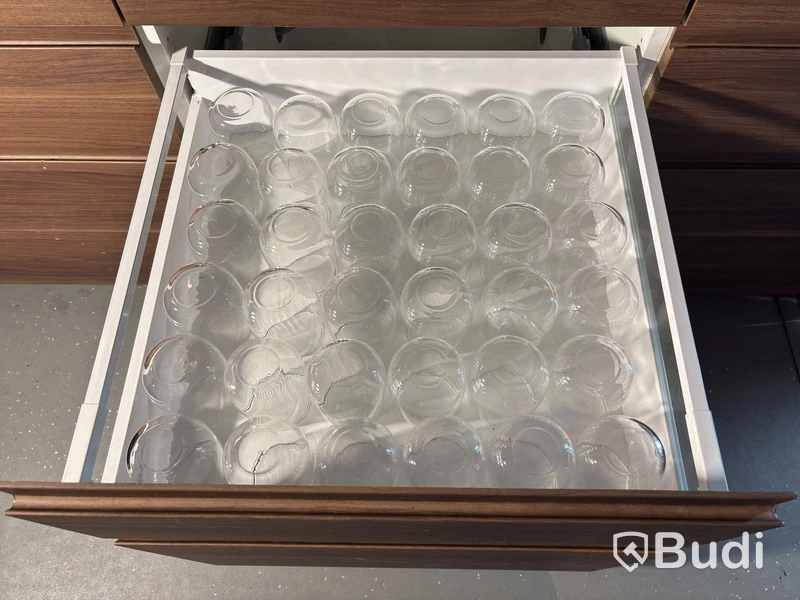 Lot of glasses and pitchers