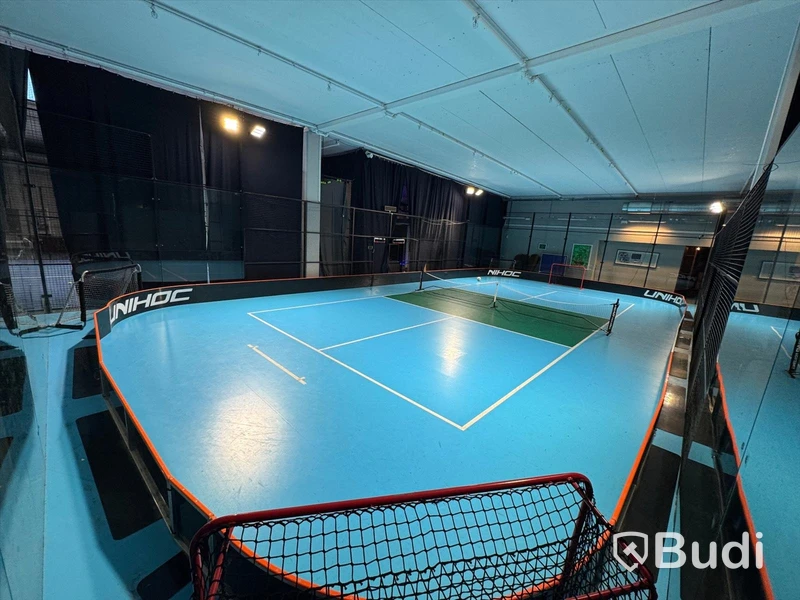 Aluminum padel court without a net, suitable for indoor and outdoor use