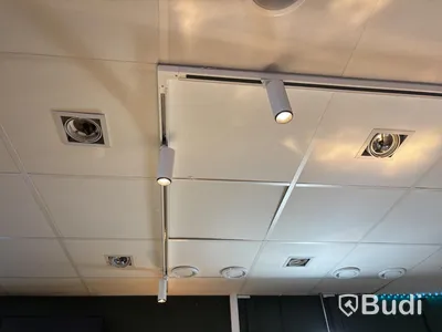 6 st. Spottar med takskena i vinkel
