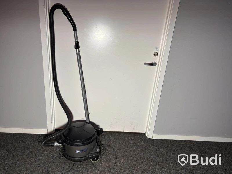 Dammsugare Nilfisk GD 930