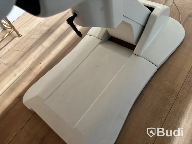 Behandlingsstol Astomed JCHV35-04, elektrisk justerbar