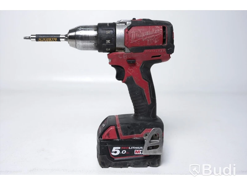 Milwaukee Skruvdragare M18 CBLDD med batteri och laddare