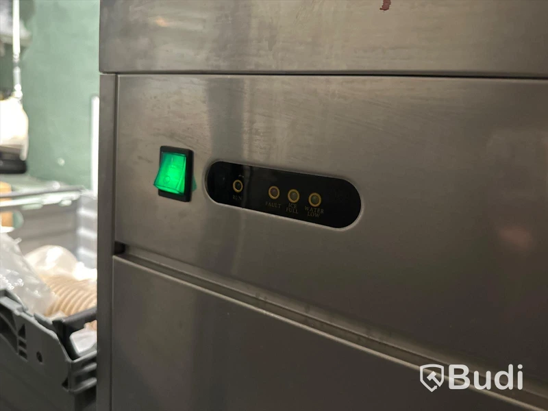 Ismaskin från GGM Gastro EFBH569 400W
