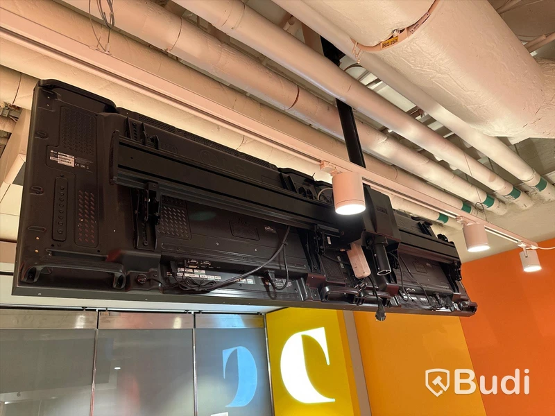 2st takmonterade LG 49VM5E LED-skärmar med mediaspelare
