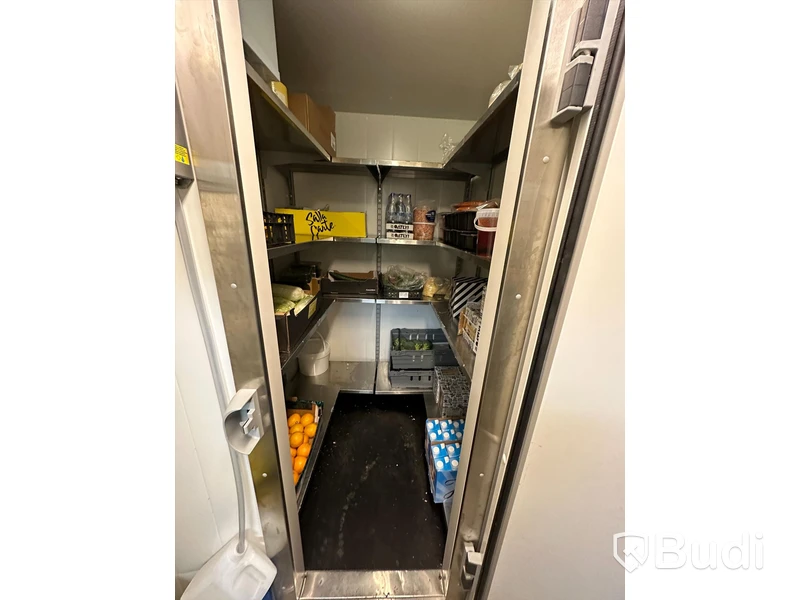 Modulbyggt kylrum med aggregat från Zanotti MGM 305QA11XE, tillverkningsår 2020