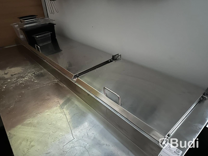 Kylbänk med 3st skåp samt kantinränna från Tefcold Längd 201cm, 81cm djup