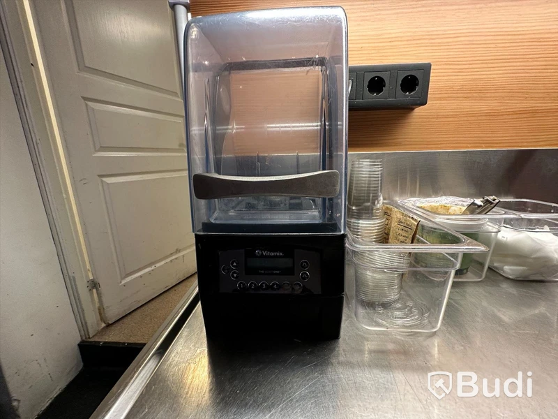 Vitamix profesionell mixer med huv ink 4st mixertillbringare Model. VM0149