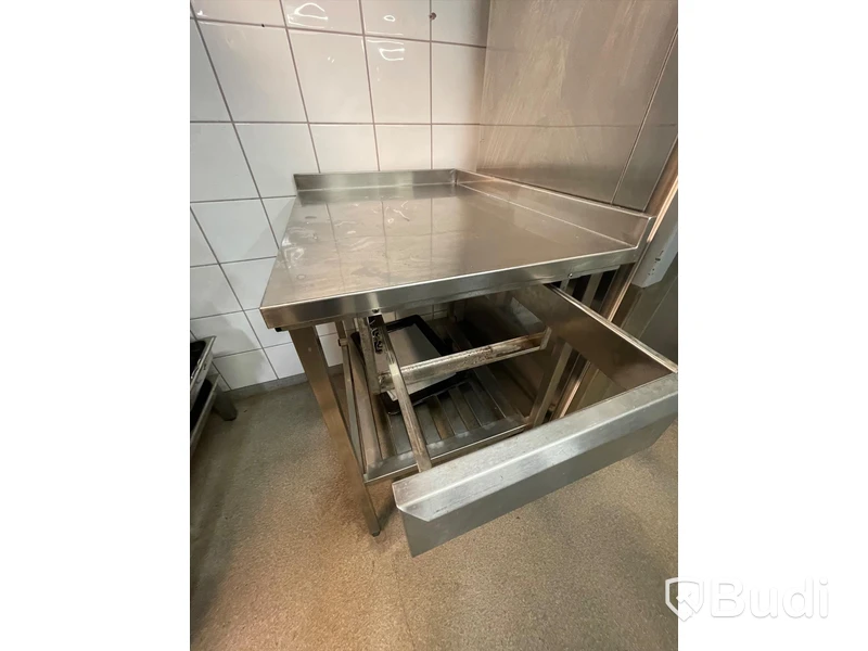 Rostfrihylla med låda