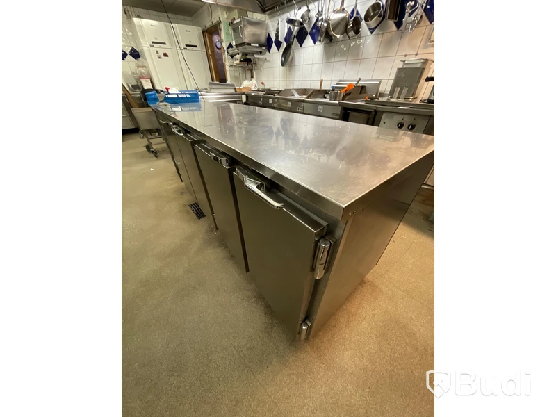 Rostfri kylbänk med skåp Kyl KK3
