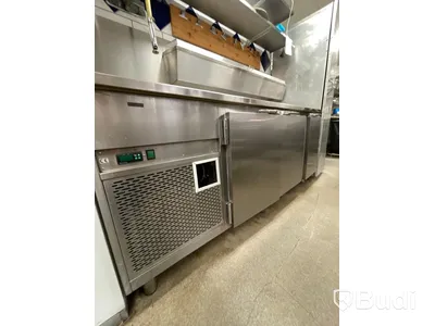 Rostfri kylbänk med diskho samt hylla KK-2