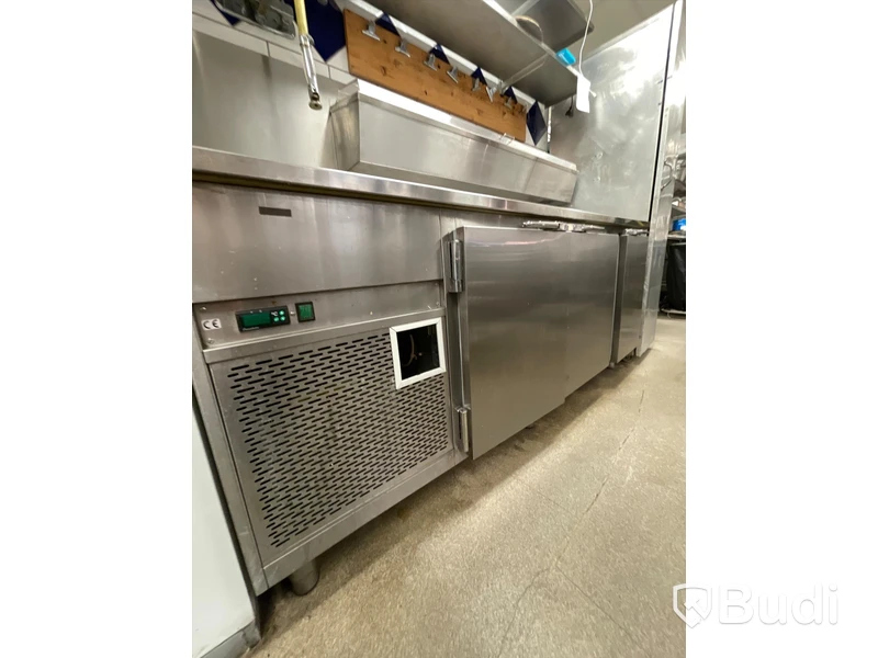 Rostfri kylbänk med diskho samt hylla KK-2