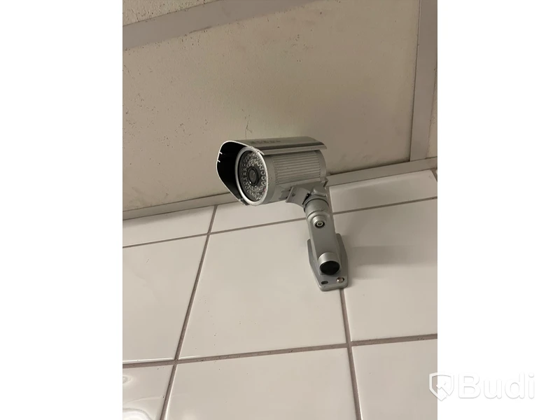 3 st övervakningskameror