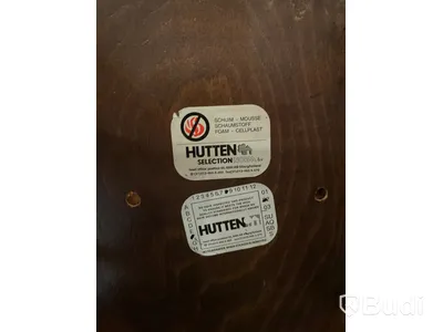 4 st stolar i trä HUTTEN samt 2 st bord