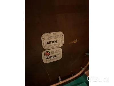 4 st stolar i trä HUTTEN samt 2 st bord
