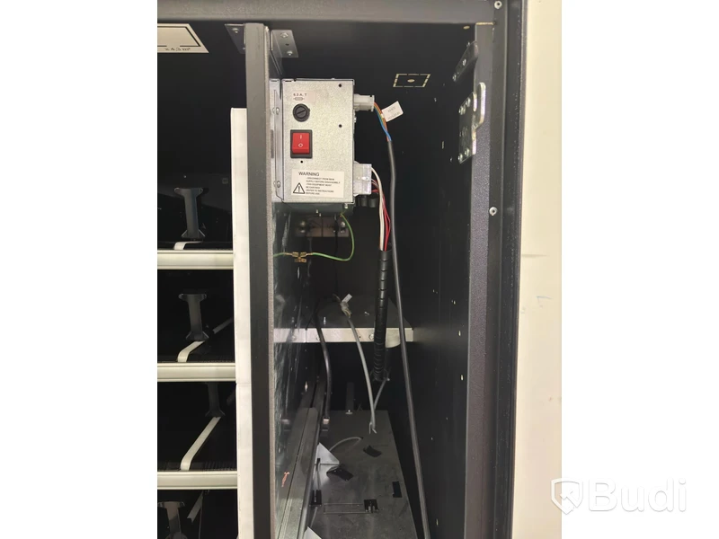 Refrigerated vending machine Vision, Comboplus S R 290 V8, incl. screen, card reader and built-in installation parts