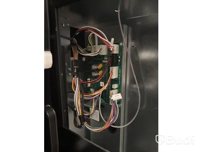 Refrigerated vending machine Vision, Comboplus S R 290 V8, incl. screen, card reader and built-in installation parts