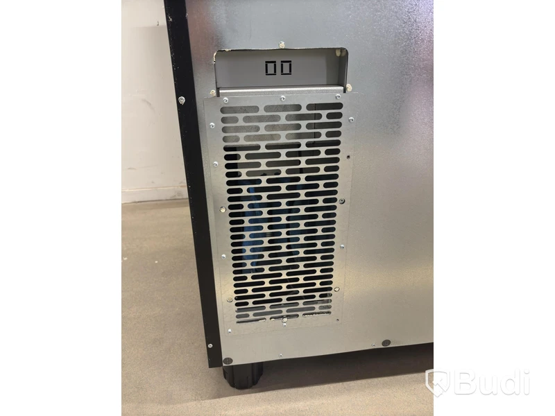 Refrigerated vending machine Vision, Comboplus S R 290 V8, incl. screen, card reader and built-in installation parts